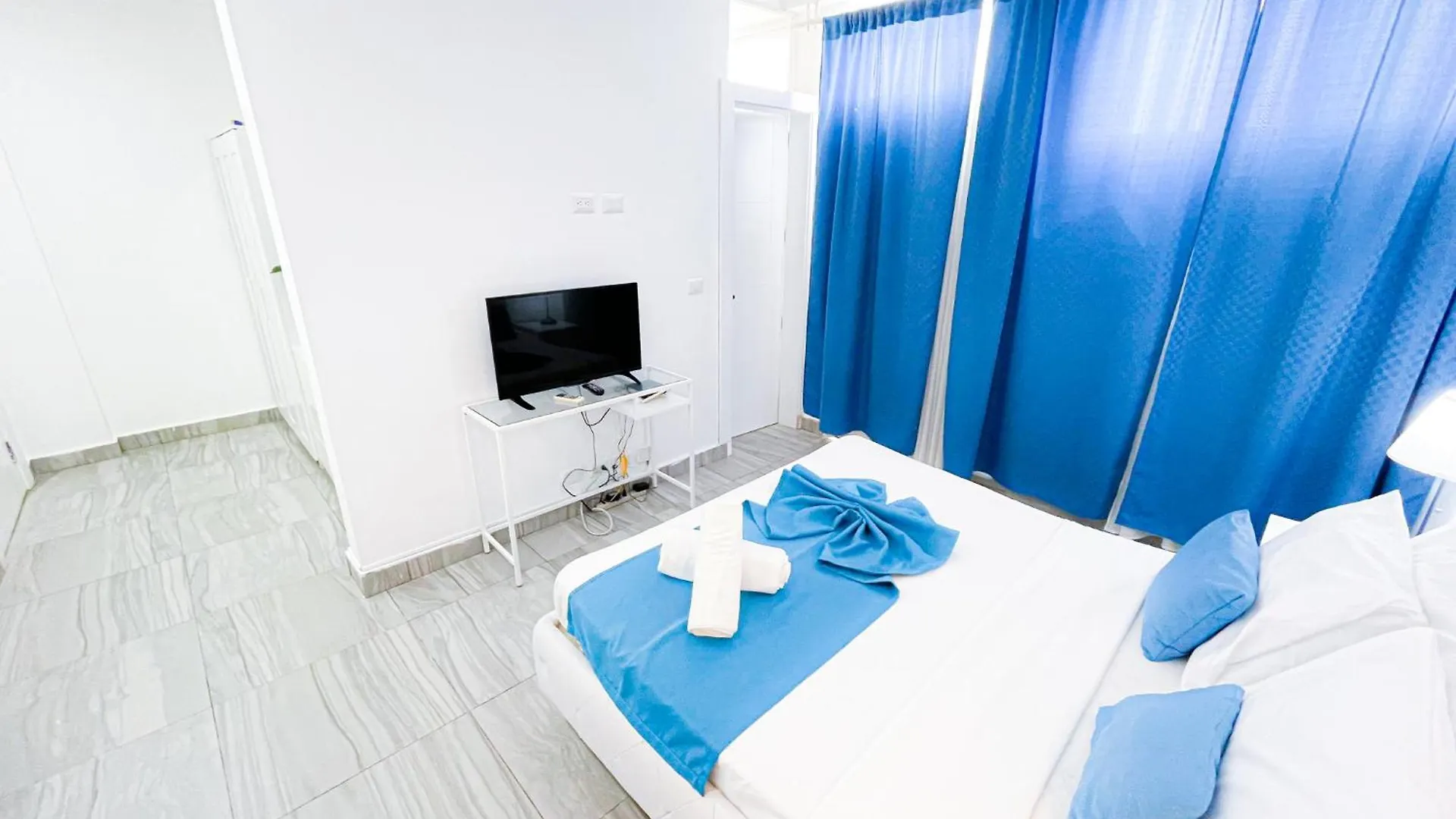 Ducassi Suites Studios Vacation Hotel Rooftop Pool Beach & Spa Punta Cana